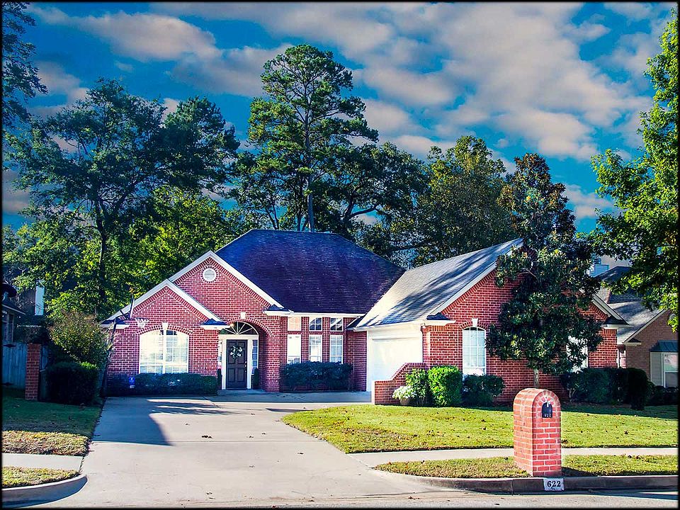 1st image of 622 Whiteoak Ln
