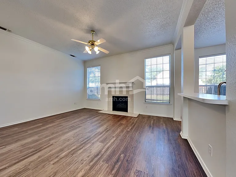 601 Ridgemont Dr — Photo 5