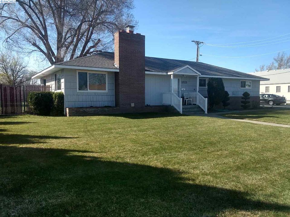 1st image of 1323 Wright Ave