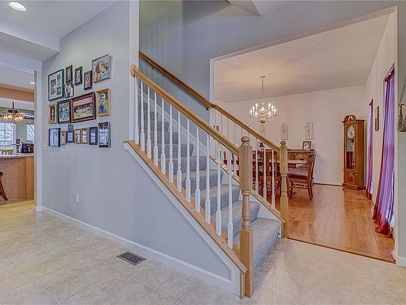 3rd image of 1518 Emma Ln