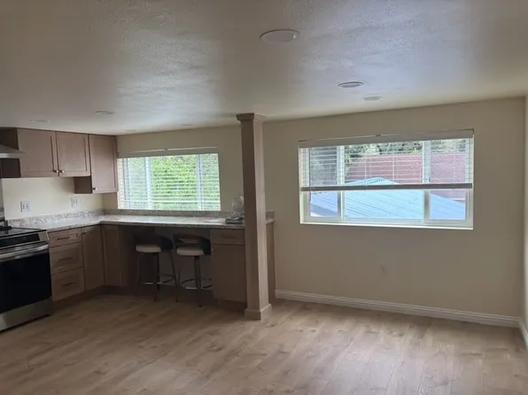 5933 Shasta Ave #B, Dunsmuir, CA 96025