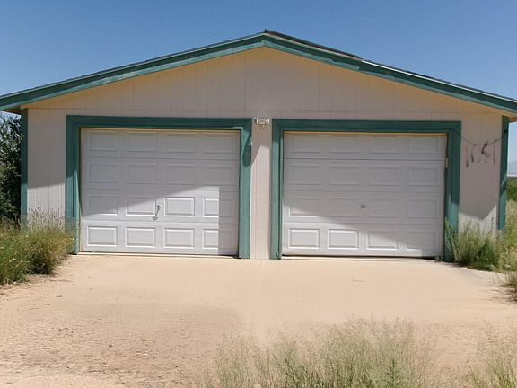 2nd image of 1041 W Phillips Way