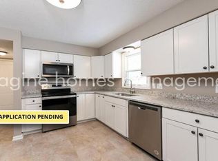 215 Houghton Rd, Northfield, OH 44067