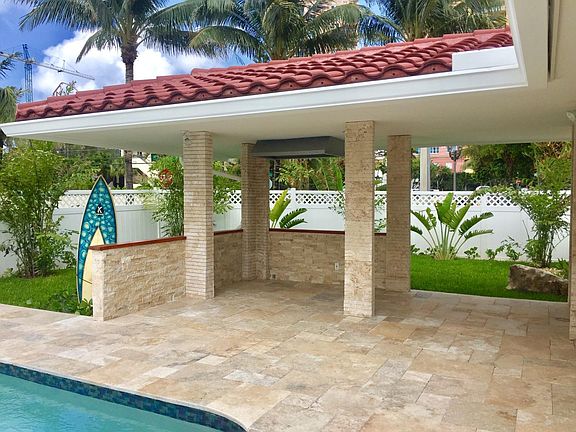 Covered outdoor sitting / barbeque area