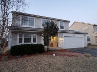 1671 Seaton Ln, Elgin, IL 60123