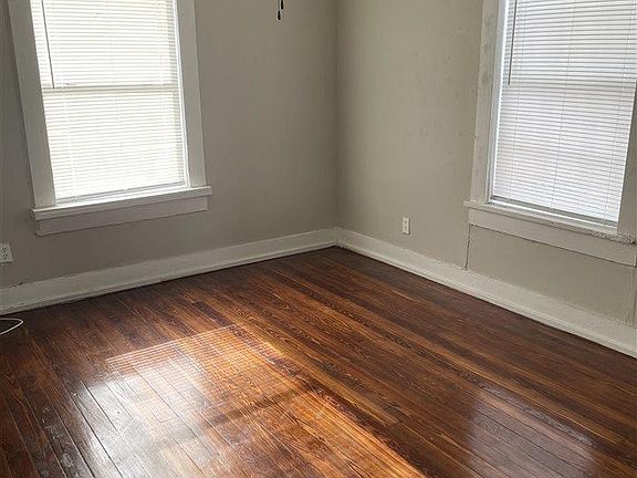 4th image of 1659 Dayton Ave