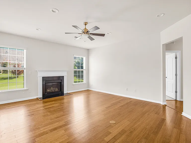 10697 Sky Chase Ave NW — Photo 10