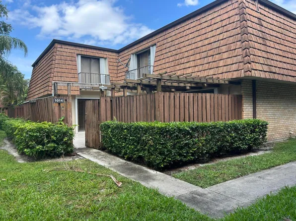1014 10th Lane, Greenacres, FL 33463