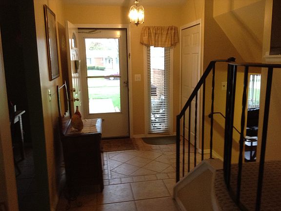 2nd image of 6963 Bunkerhill Ln
