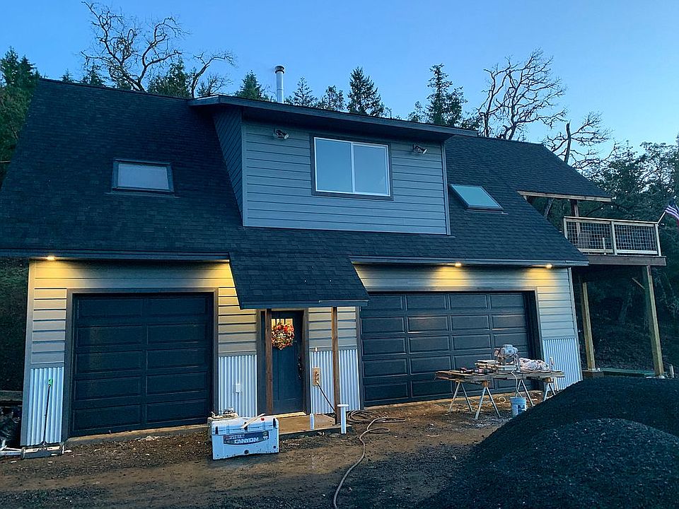 1st image of 260 Hutchins Dr