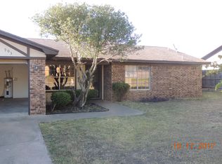 903 Rosedale Dr, Hewitt, TX 76643