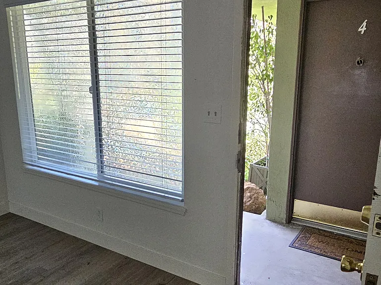 1501 Pearl St #3 — Photo 3