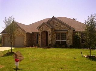 1703 Yarmouth Ln, Mansfield, TX 76063