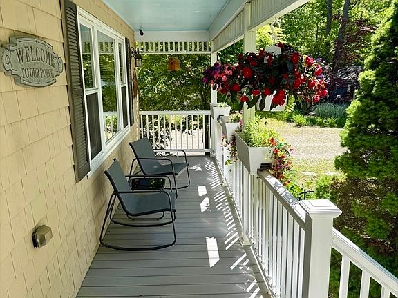 5th image of 30 Sandy Beach Rd
