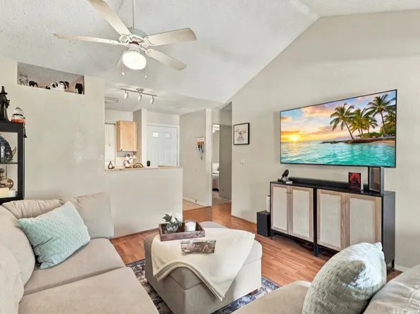 95-510 Wikao St APT E303, Mililani, HI 96789