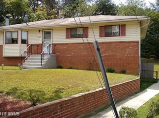 5805 Birchwood Ct, Oxon Hill, MD 20745