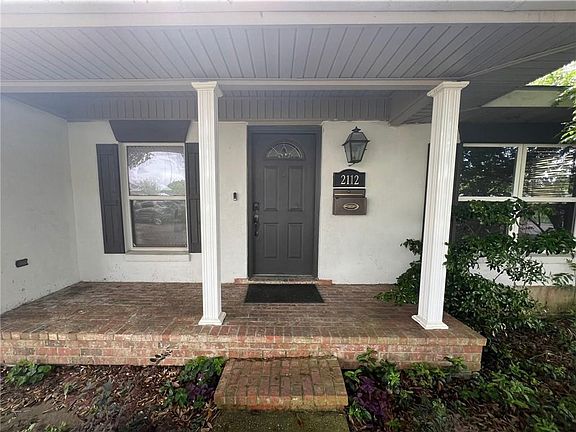 4th image of 2112 Deerfield Rd