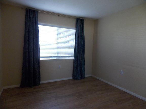 4th image of 16829 Meandro Dr