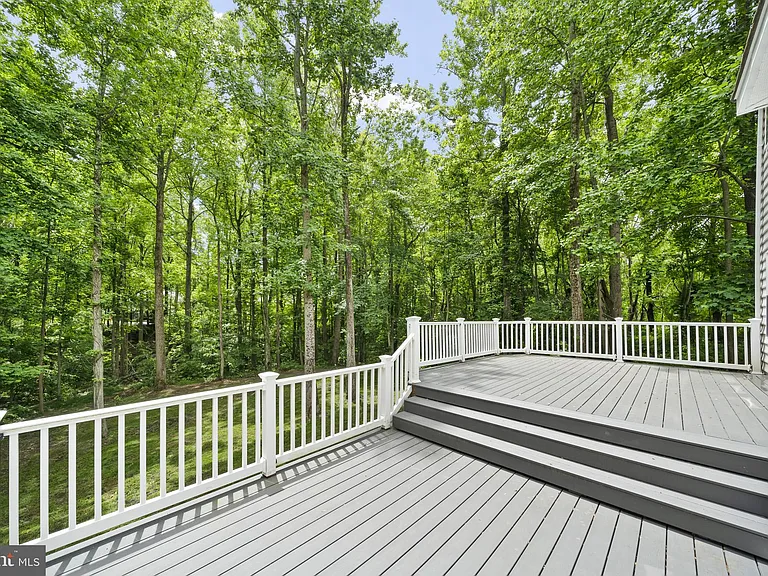 1525 Walters Ln — Photo 33