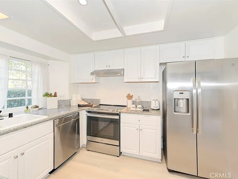 3341 Calle La Veta — Photo 14