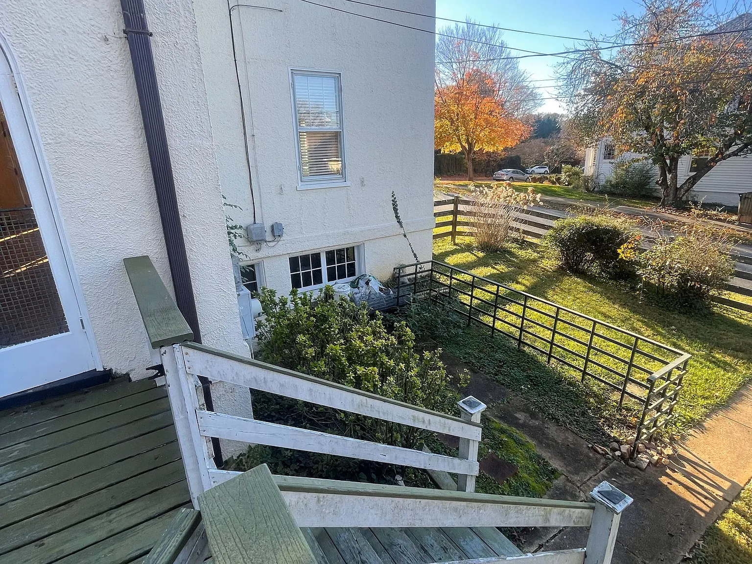 3 bed, 2.5 bath, 2713 sqft, $2,525 — Photo 2