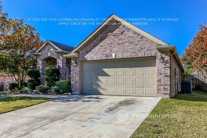 1907 Winter Park Dr Mansfield, TX 76063 — Photo 2