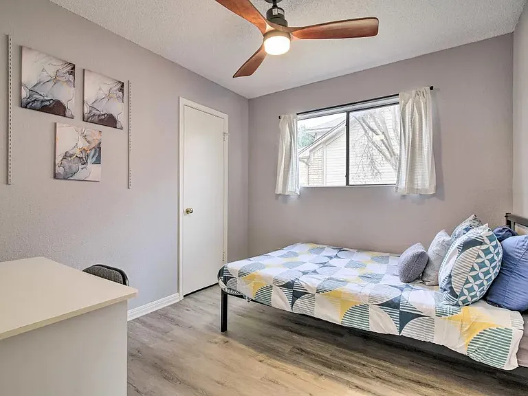 906 Elmwood Trl — Photo 18