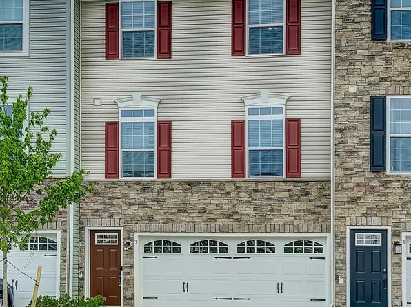 3 Peacock Cir #2, Sewell, NJ 08080