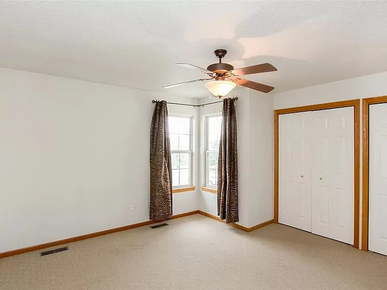 73 Primrose Ct — Photo 7