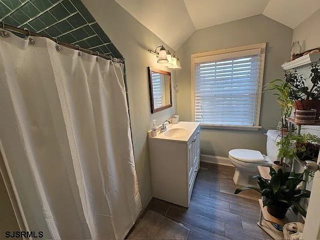8505 Monmouth Ave — Photo 20