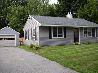 30 Colonial Dr, Holden, MA 01520