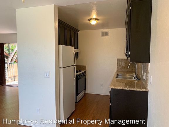 2nd image of 4136 Udall St