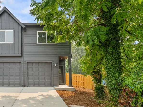 14142 Holcomb Blvd, Oregon City, OR 97045