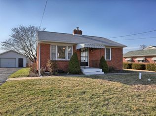 124 S Center St, Fredericksburg, PA 17026