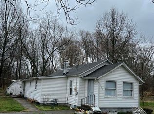 724 Airport Rd, Mount Vernon, IL 62864