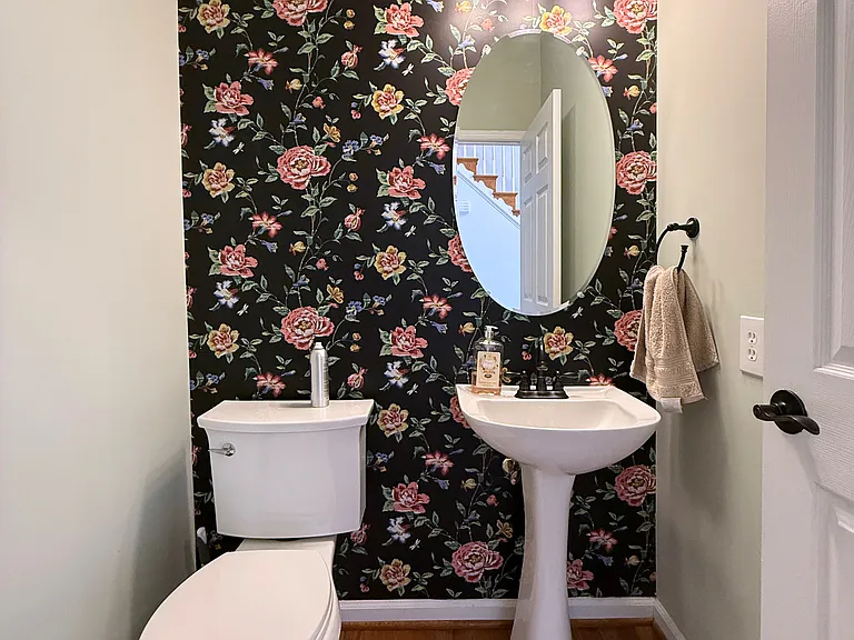 8011 Lions Crest Way — Photo 18