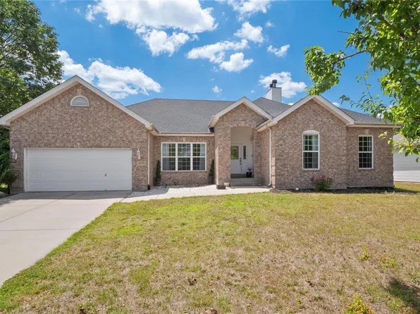 2208 Haverford Dr, Shiloh, IL 62221