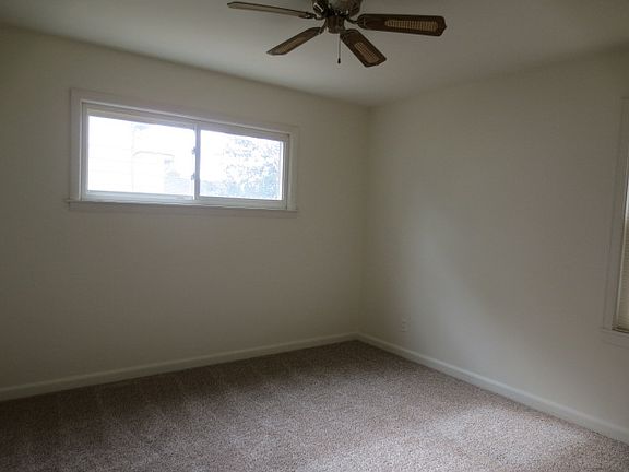 5th image of 824 N 10th Ave
