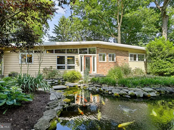 3320 Grass Hill Ter, Falls Church, VA 22044