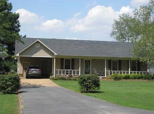 107 Hummingbird Ln, Searcy, AR 72143