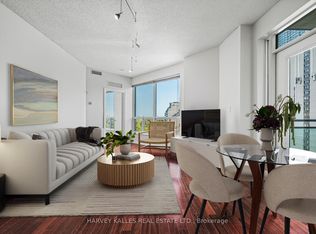 300 Bloor St E #1703, Toronto, ON M4W 3Y2