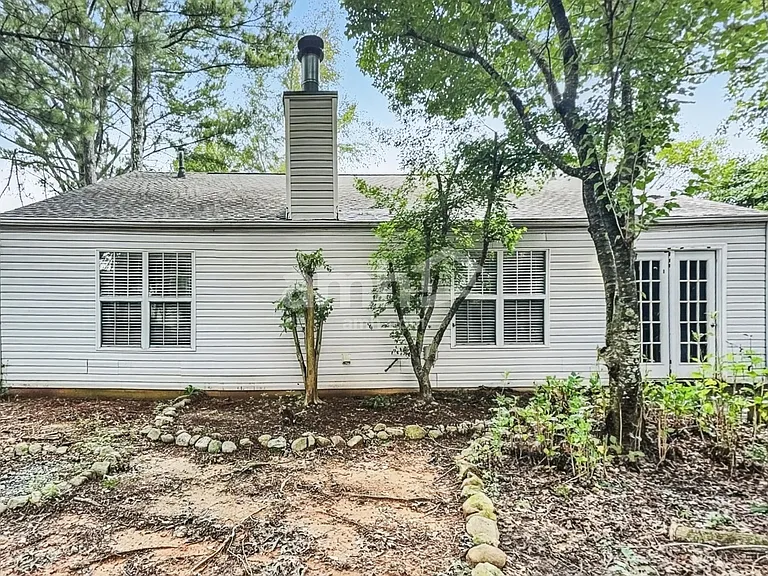 451 Bellingham Dr — Photo 19
