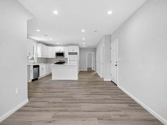 4th image of 238 Renner Ave Floor 3