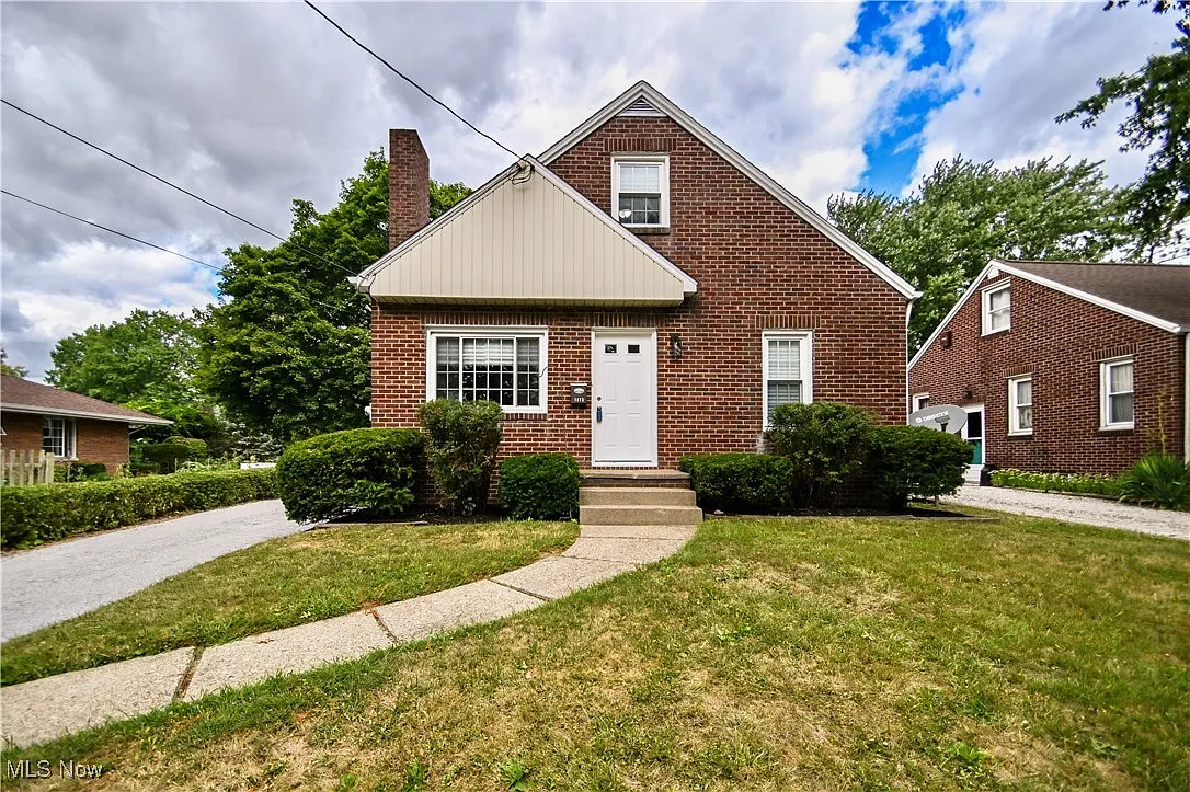 1413 Washington Blvd photo 1