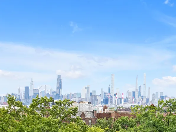 79-10 34th Avenue image 13 of 17