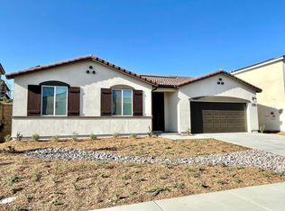 33056 Table Rock Dr, Winchester, CA 92596