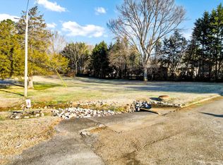 4229 Cadillac Dr, Powell, TN 37849