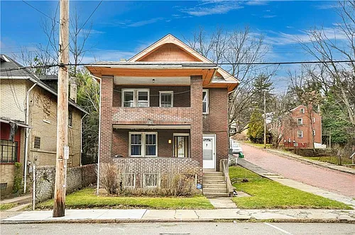 1721 Montier St Photo 1