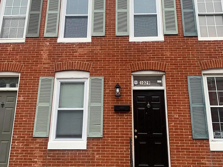 1029 W Cross St #1029 — Photo 1