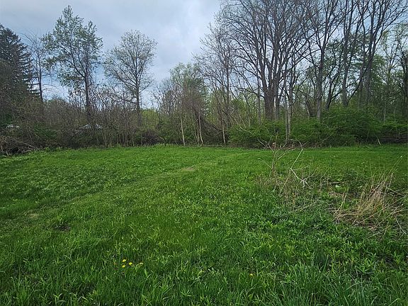 3rd image of 6946 W Lake Rd
